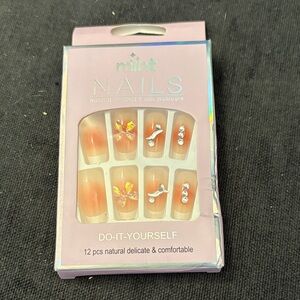 Mint Peach Ombre Press-On Nails with Rhinestone & Floral Accents